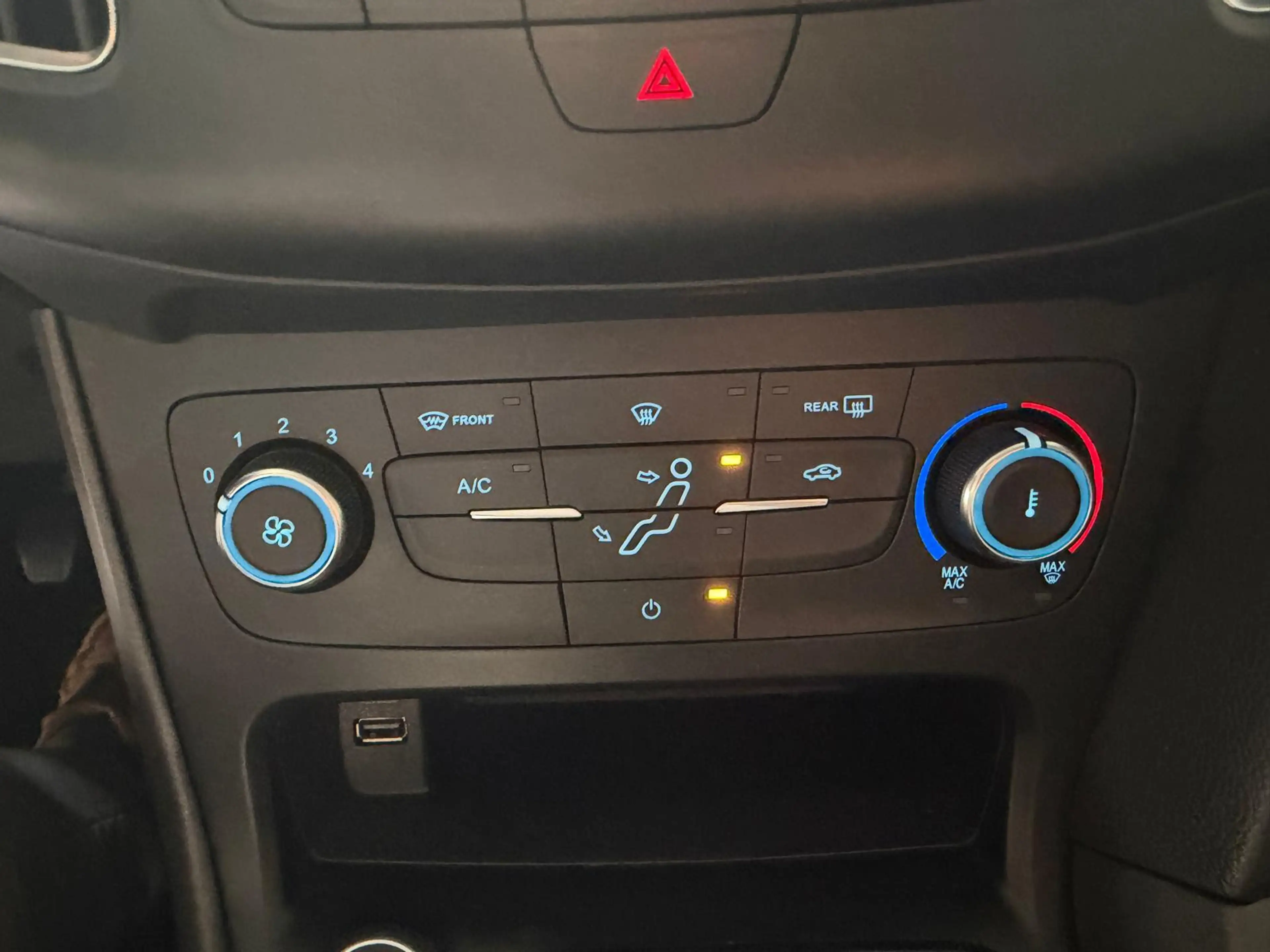Ford Focus Wagon 1.0 Lease Edition Gereviseerde Motor — photo 5