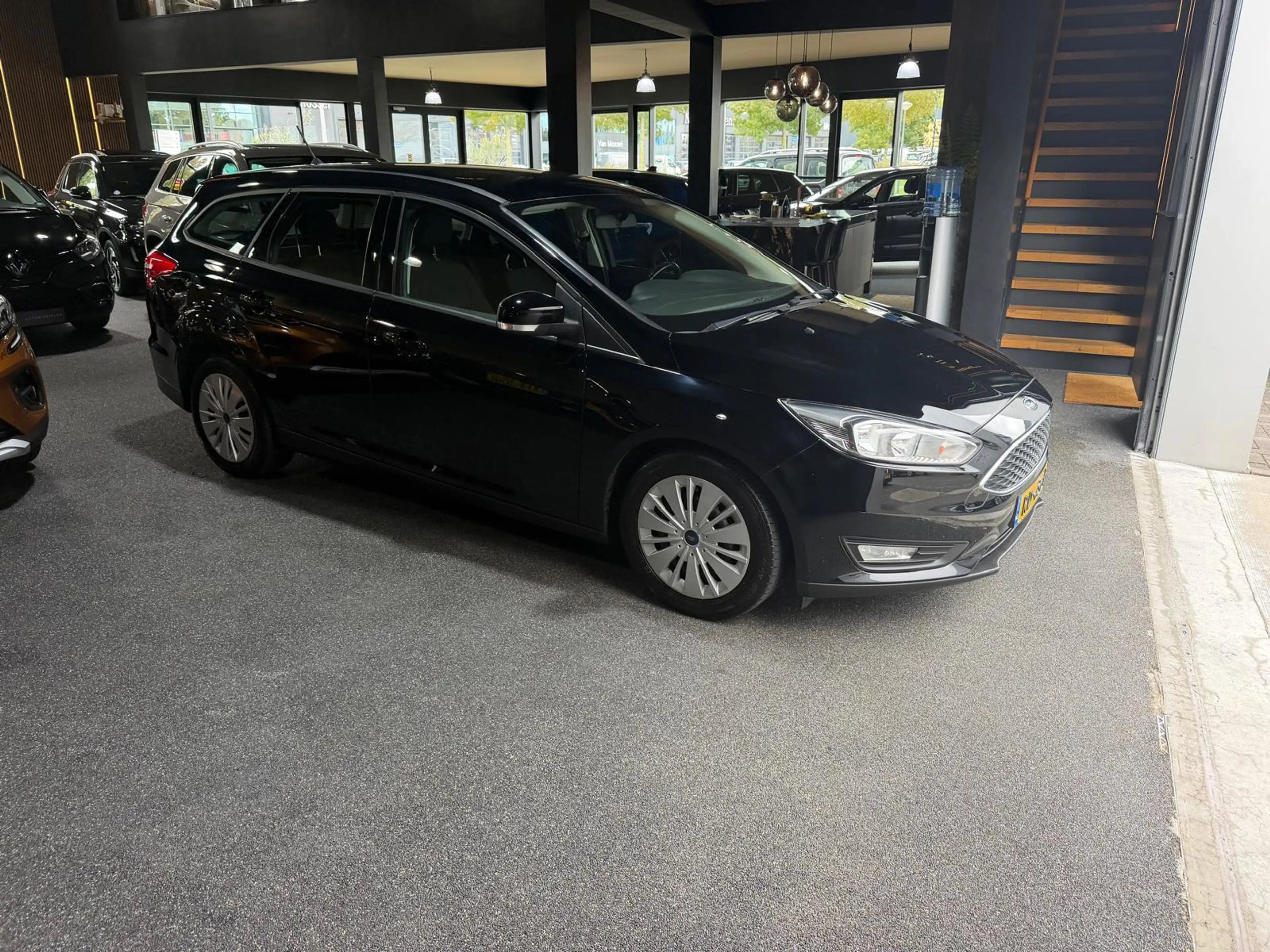 Ford Focus Wagon 1.0 Lease Edition Gereviseerde Motor — photo 7
