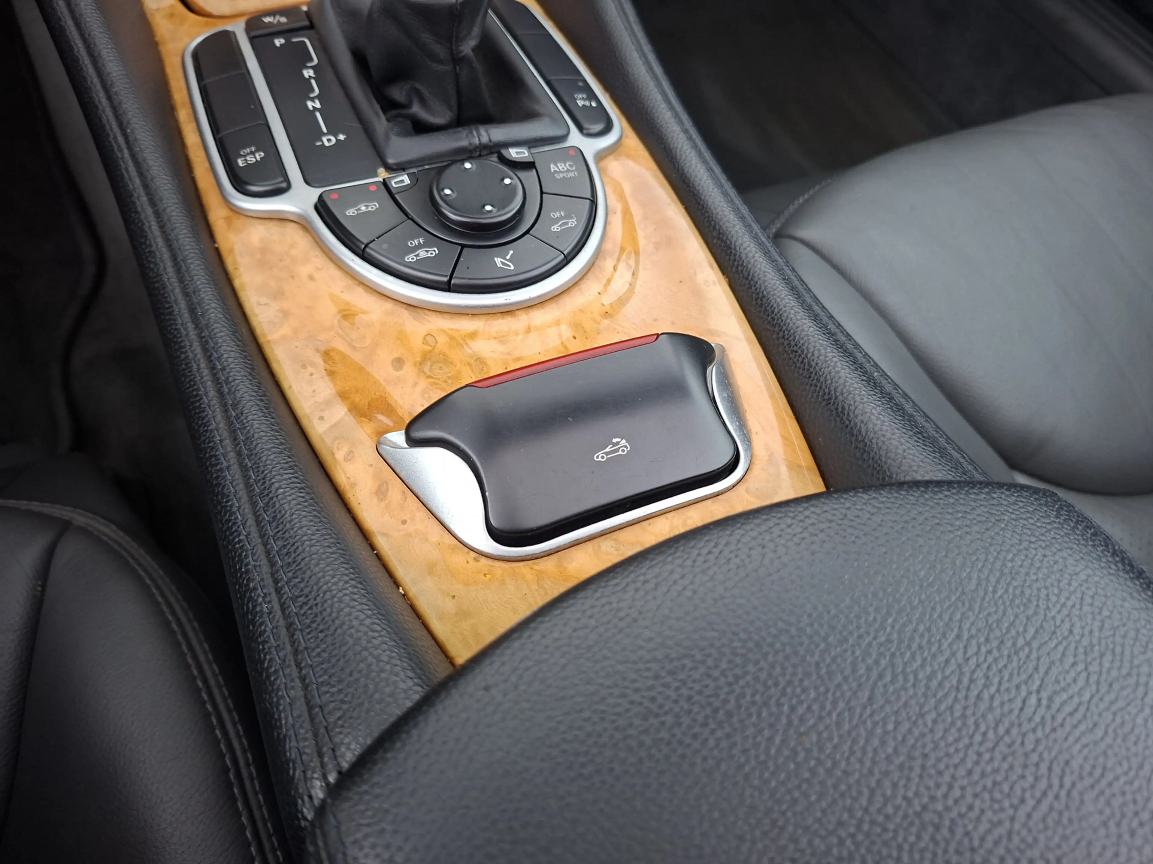 Mercedes-Benz SL 500 Aut. *LEATHER | XENON | MEMORY-PACK | HEATED-COMFO — photo 12