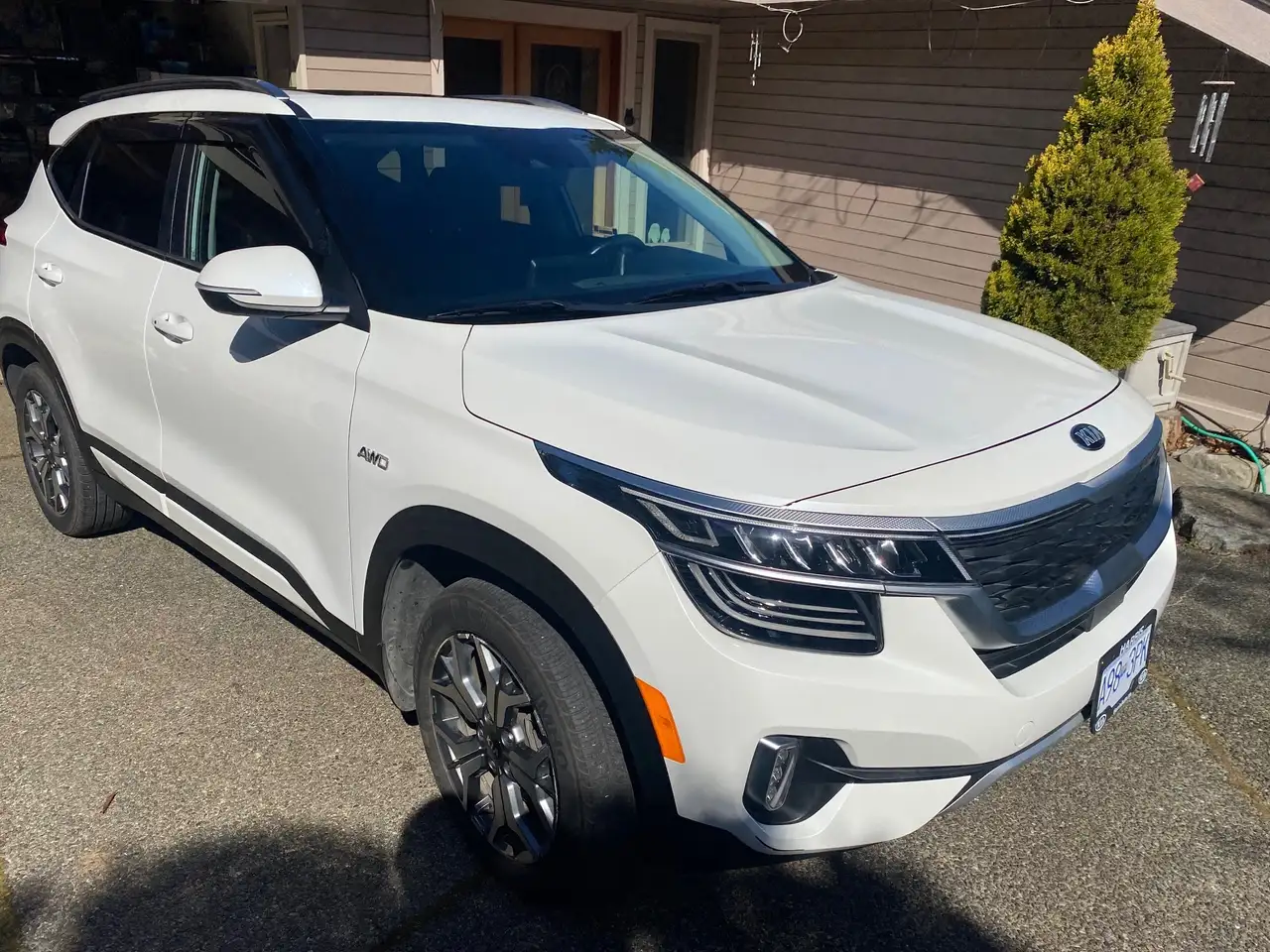 Kia Seltos снимка Kia Seltos
