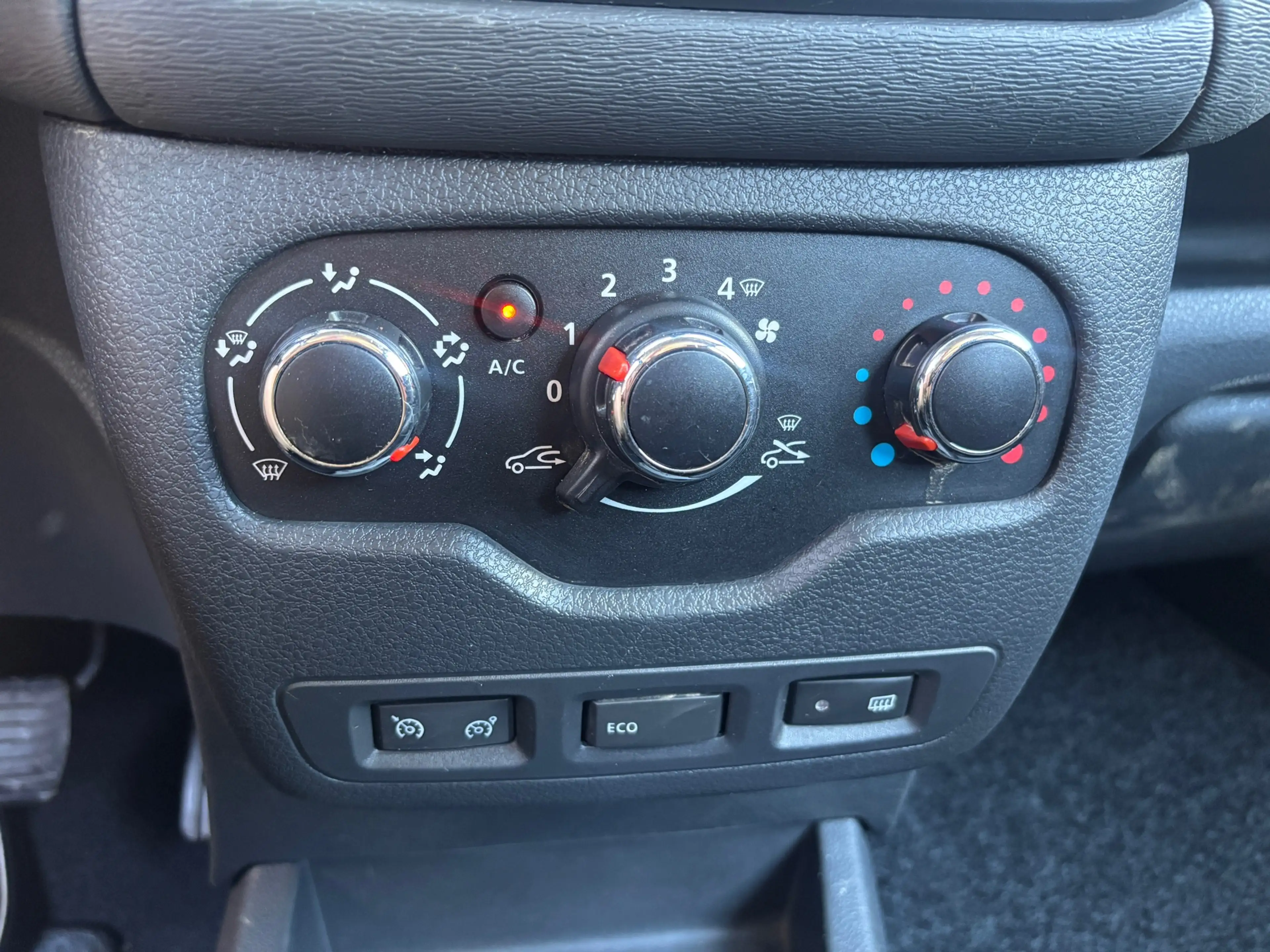 Dacia Dokker 1.2 TCe S&S Stepway ,NAVI,AIRCO,LMV — photo 11
