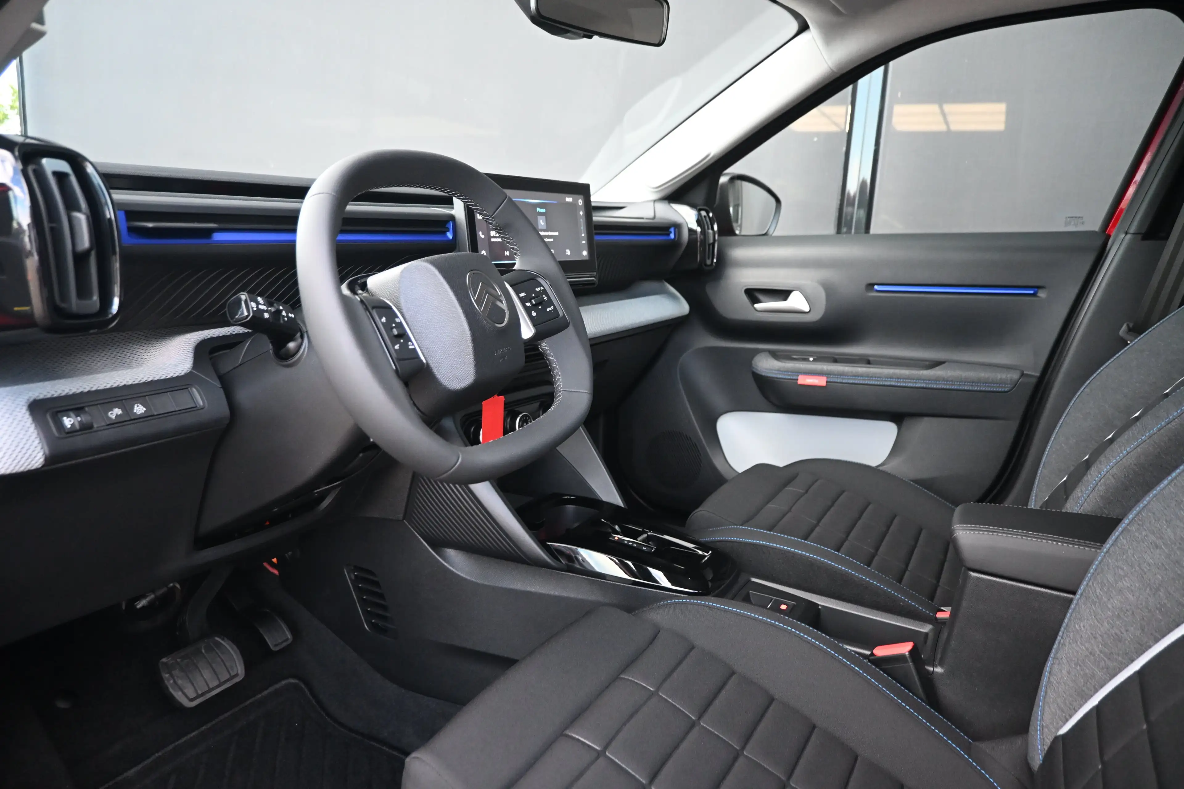 Citroen E-C3 Plus 113pk Comfort Range 44 kWh DEMO-DEAL! Tot 8 J — photo 6