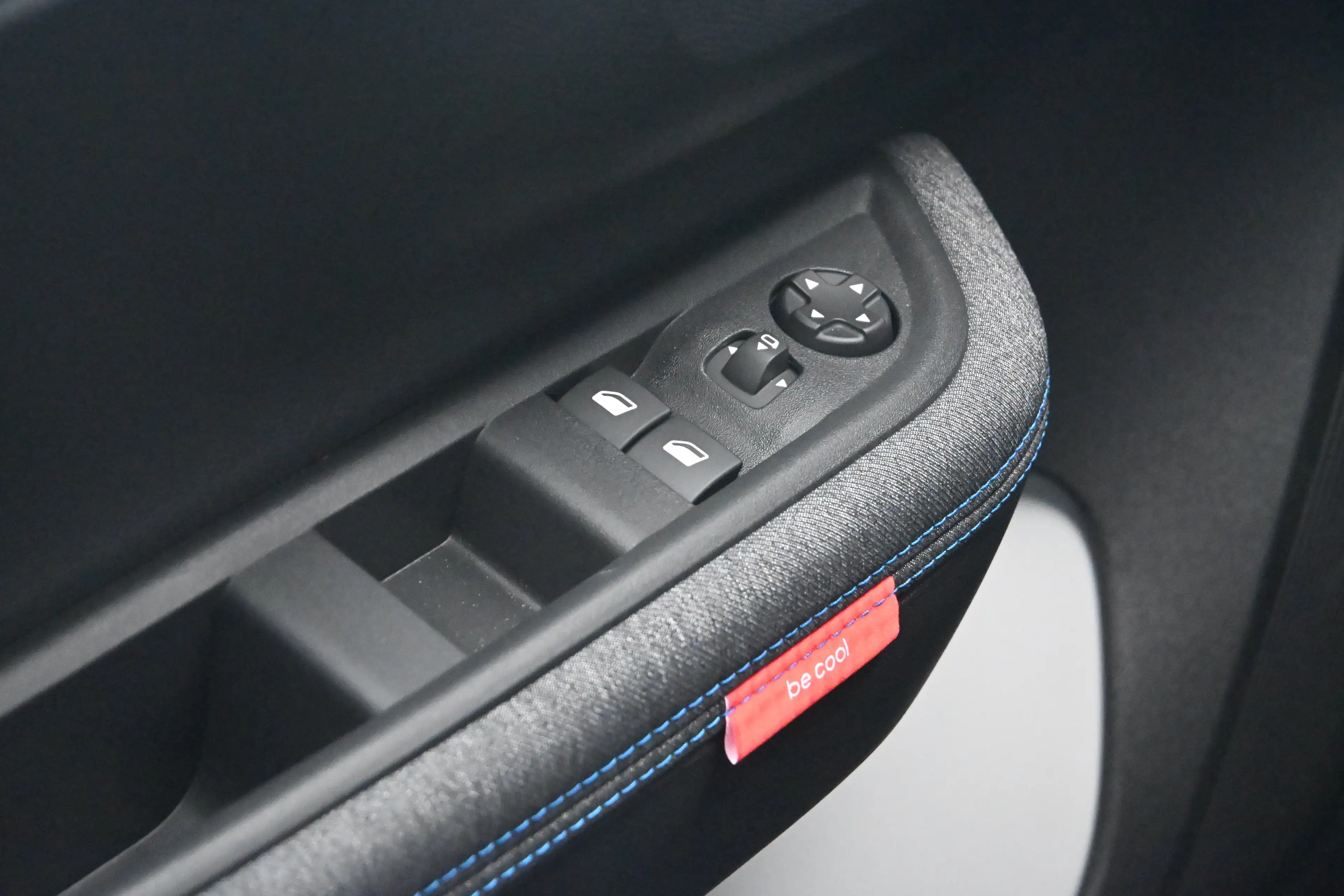 Citroen E-C3 Plus 113pk Comfort Range 44 kWh DEMO-DEAL! Tot 8 J — photo 14