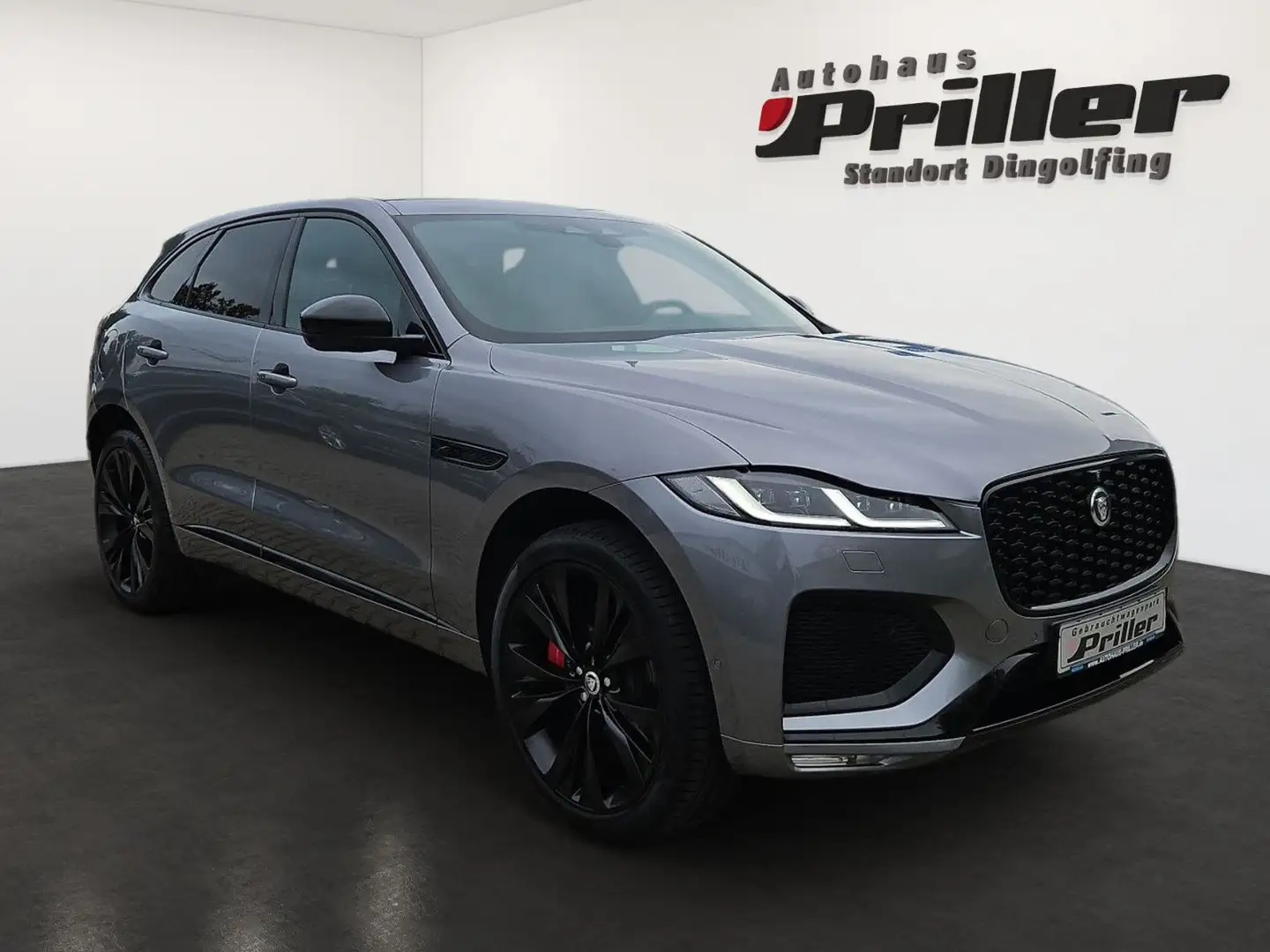 Jaguar F-Pace F-PACE D300 R-Dynamic SE AWD/LED/DAB+/NAVI/AHK Grigio - 2
