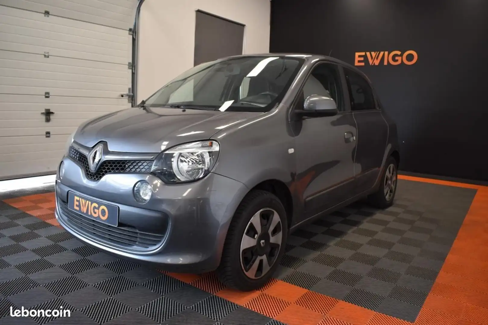 Renault Twingo 0.9 TCE 90ch ENERGY ZEN ORIGINE SUIVI GARANTIE 12  Gris - 2