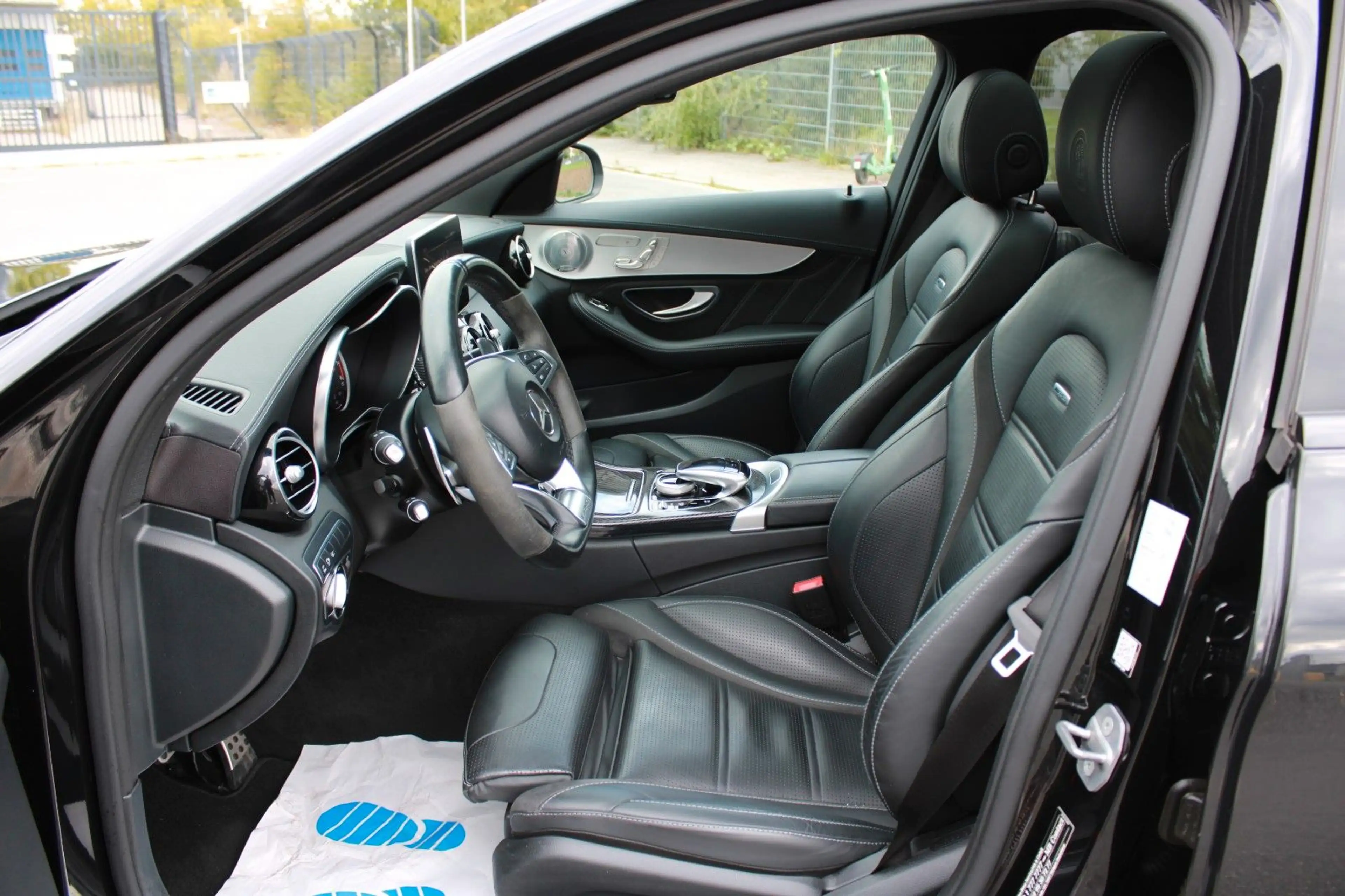 Mercedes-Benz C 63 AMG S T Pano Burmester SportAga LED Memory — photo 12