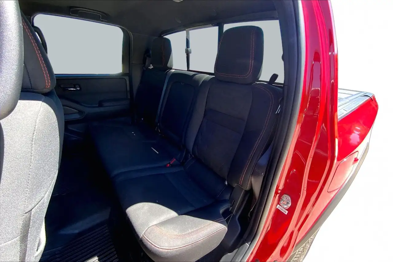 Nissan Frontier снимка Nissan Frontier