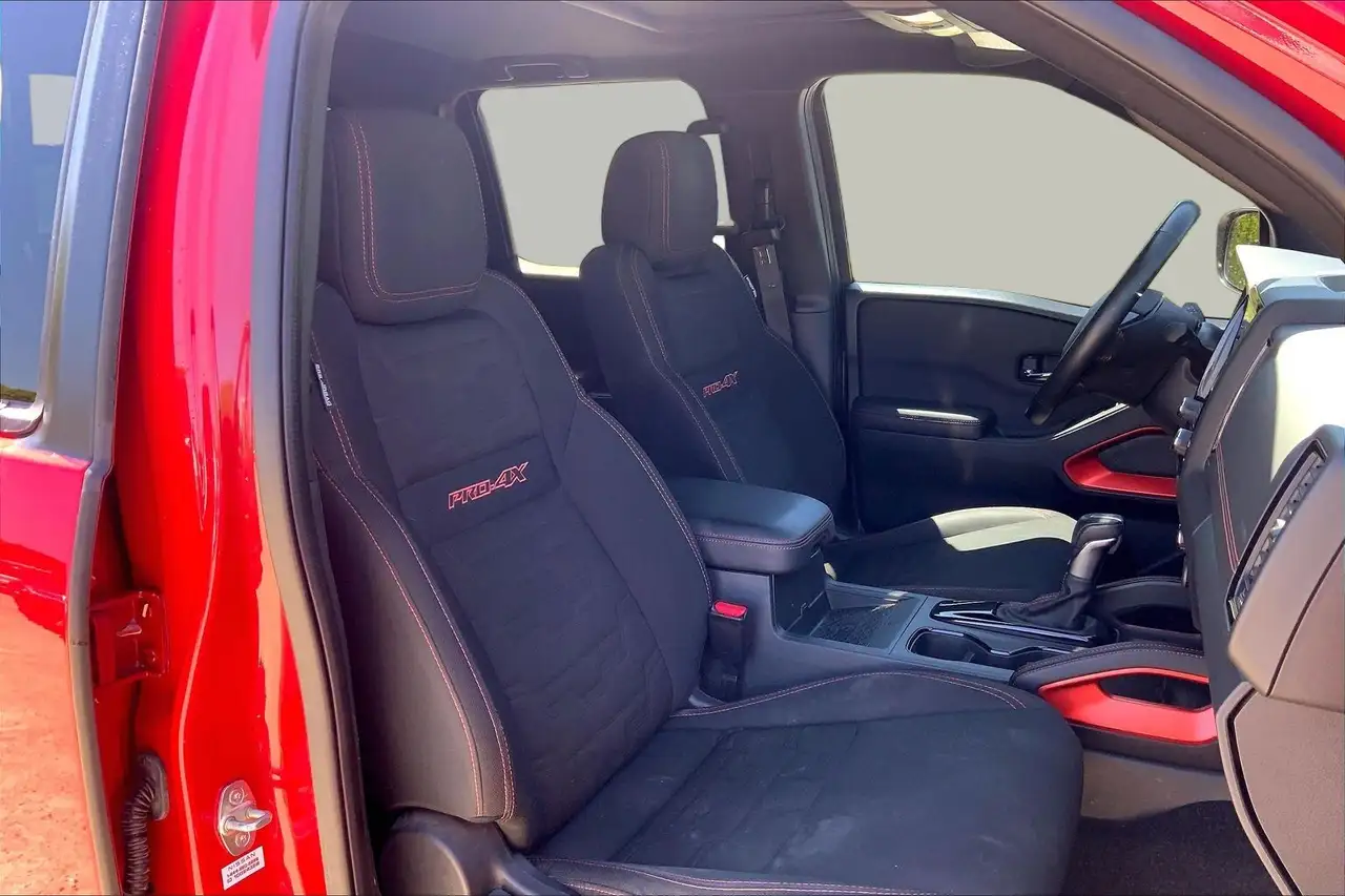 Nissan Frontier снимка Nissan Frontier