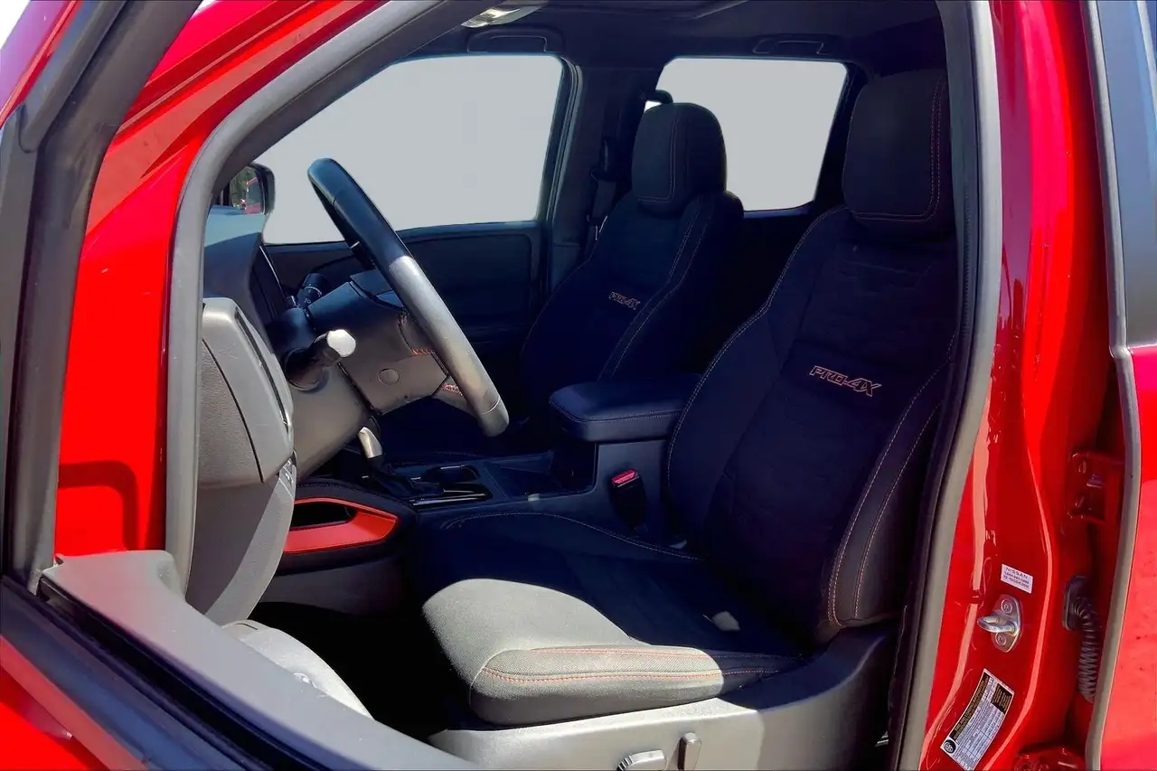 Nissan Frontier снимка Nissan Frontier