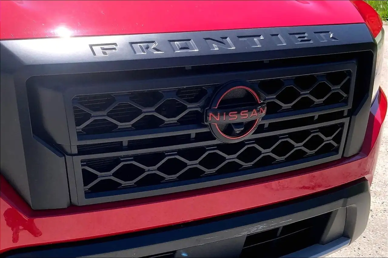 Nissan Frontier снимка Nissan Frontier