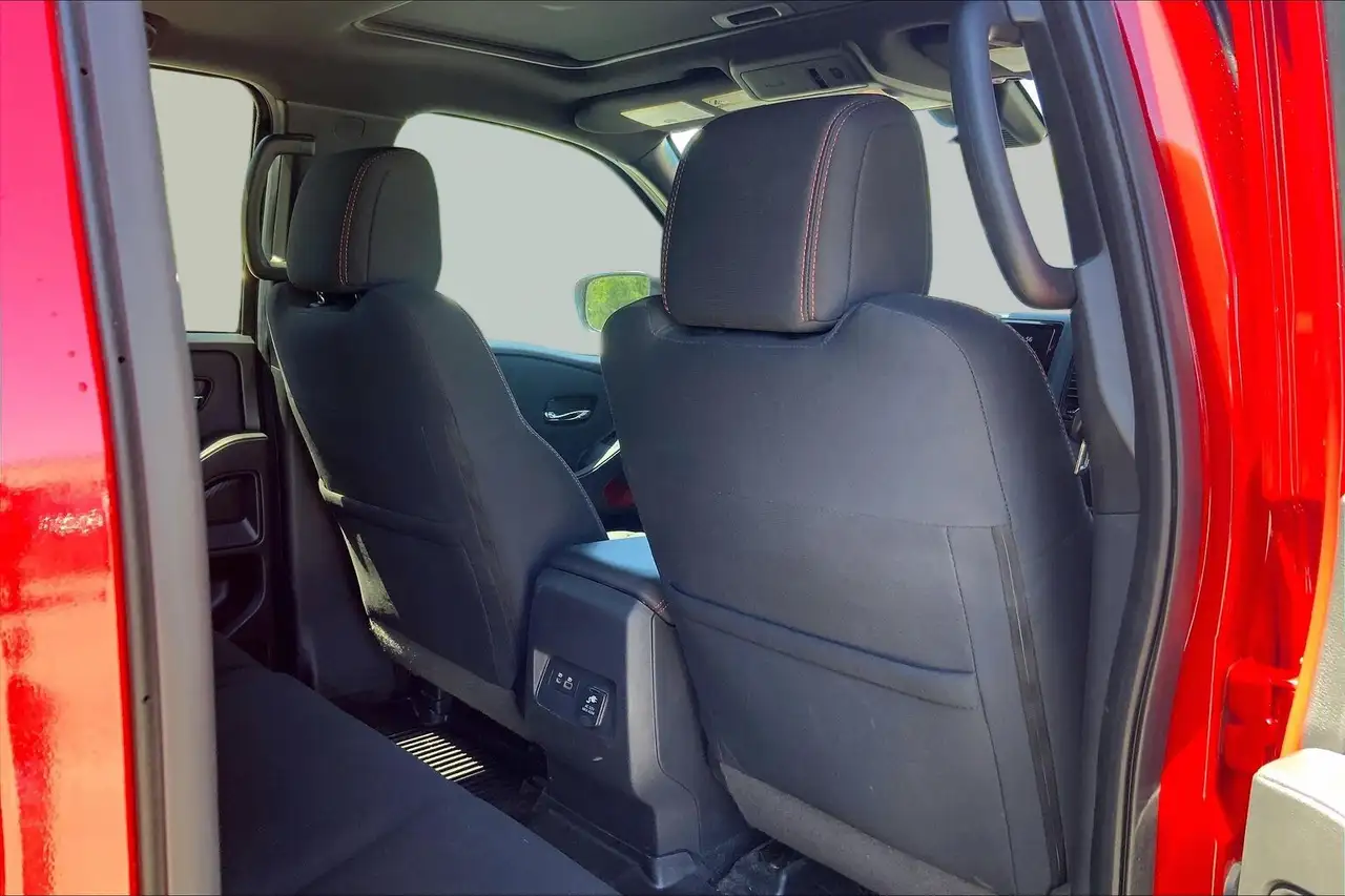 Nissan Frontier снимка Nissan Frontier
