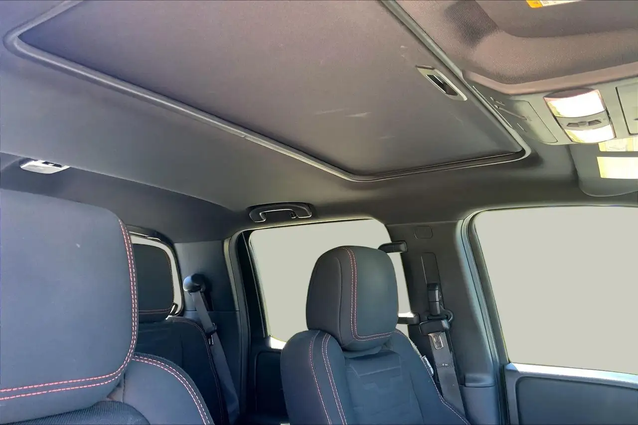 Nissan Frontier снимка Nissan Frontier