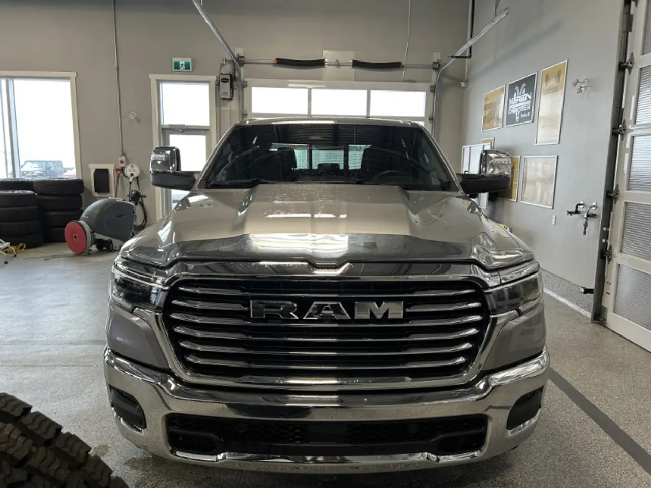 RAM 1500 снимка RAM 1500