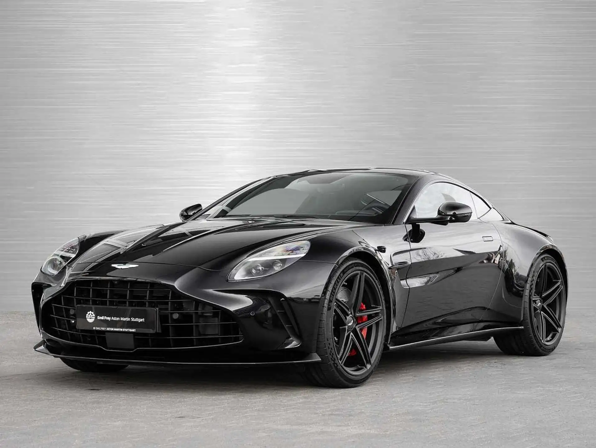 애스턴마틴 밴티지 V8 Coupe 2026 블랙 사진 7