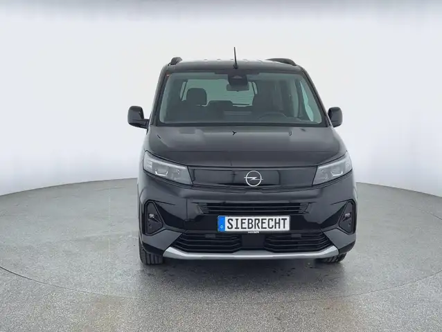 Opel Combo Life view 2