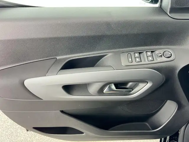 Opel Combo Life view 10