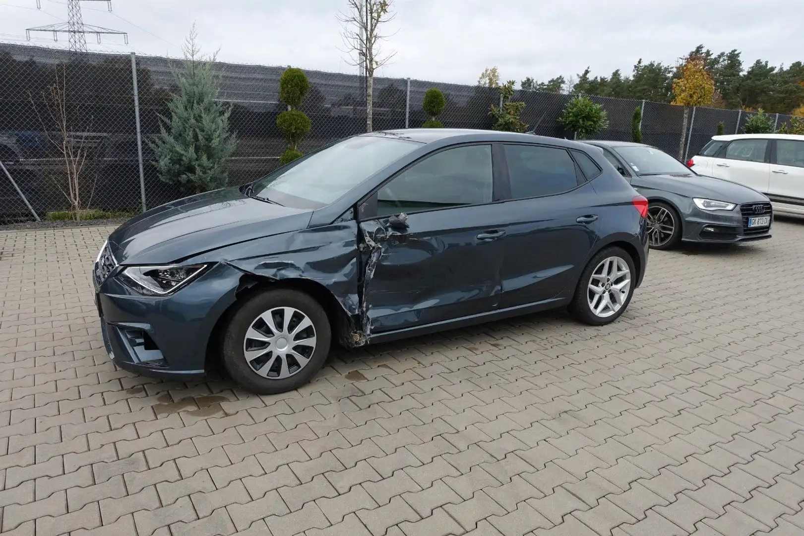 SEAT Ibiza 1.0TSI FR *LED-Scheinwerfer*Kamera* Grau - 1