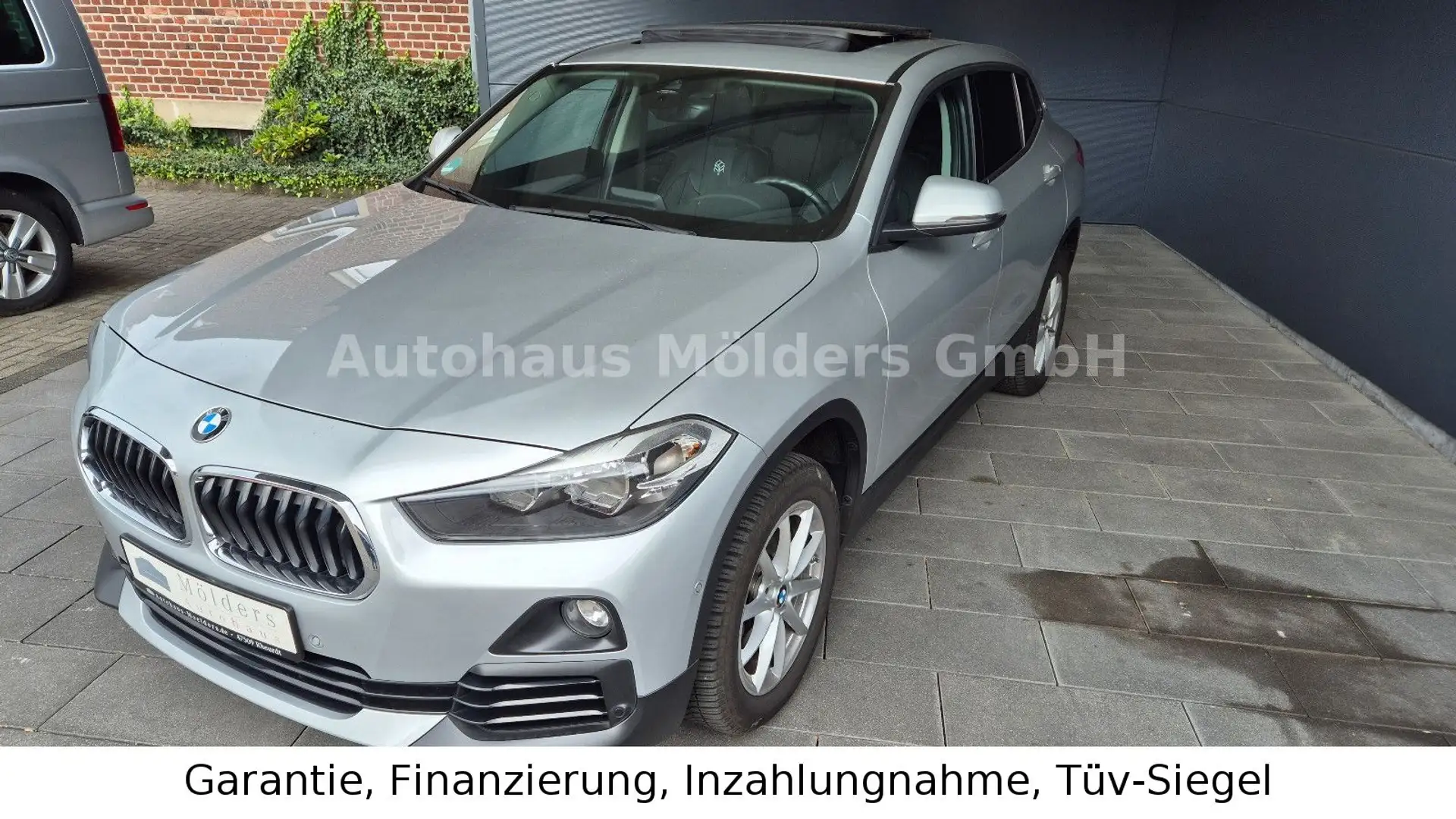 BMW X2 sDrive 18d *Garantie*Automatik*AHK*259€ mt. Silber - 1