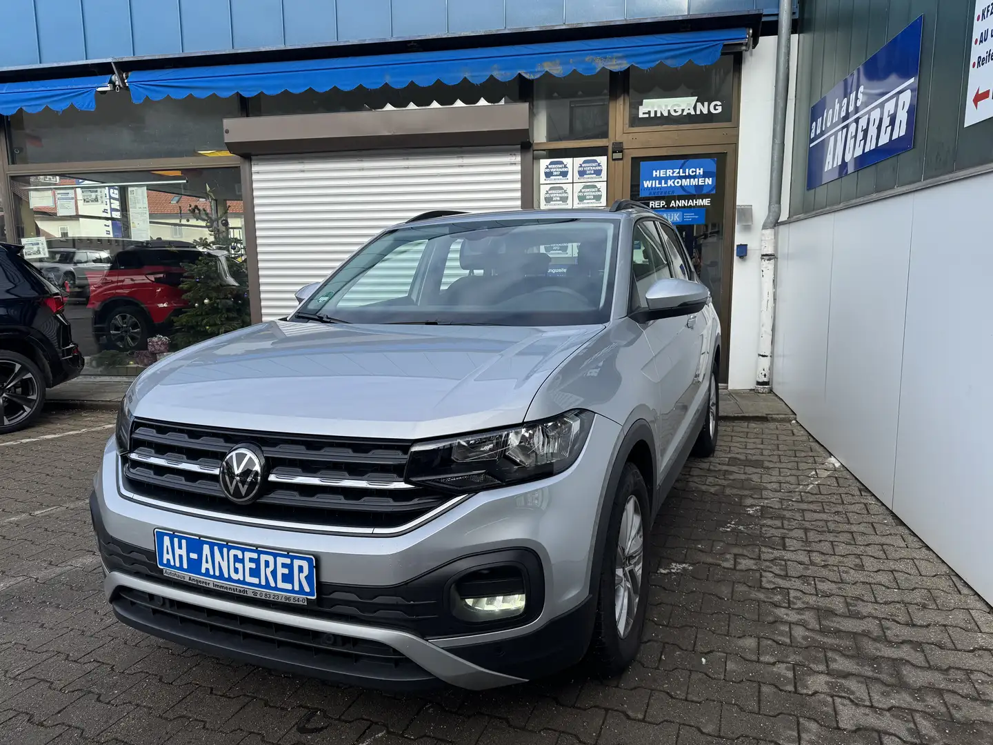 Volkswagen T-Cross 1.0 TSI Life, PDC,SH,MirrorLink,DAB Zilver - 2