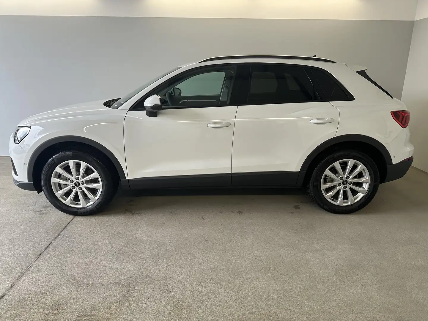 Audi Q3 40 TDI quattro AHK+ACC+Navi+Kamera+Alu18 40 TDI... Weiß - 2