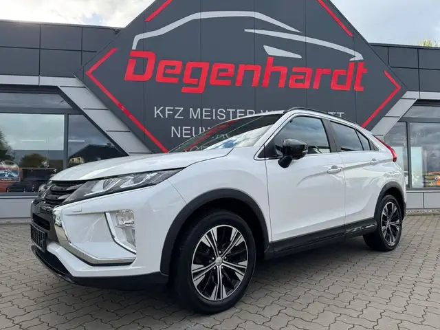 Mitsubishi Eclipse Cross Active+ 4WD ACC NAVI AHK
