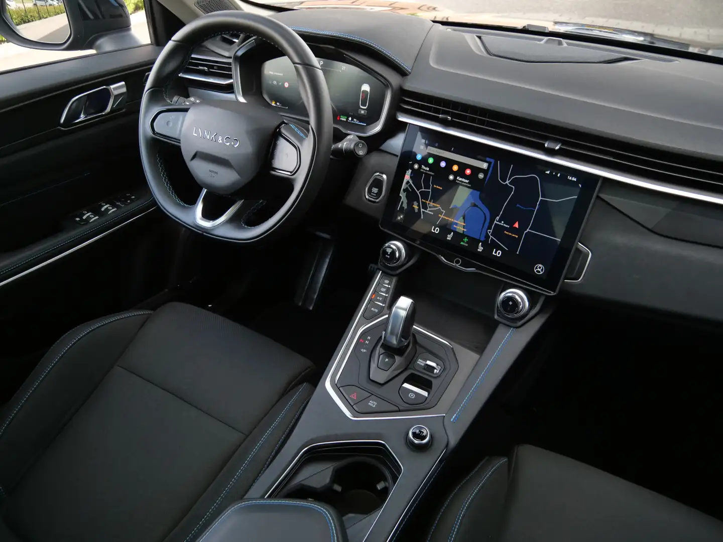 Lynk & Co 01 1.5 Plugin Hybrid 261pk Automaat Apple Carplay / 3 Fekete - 2