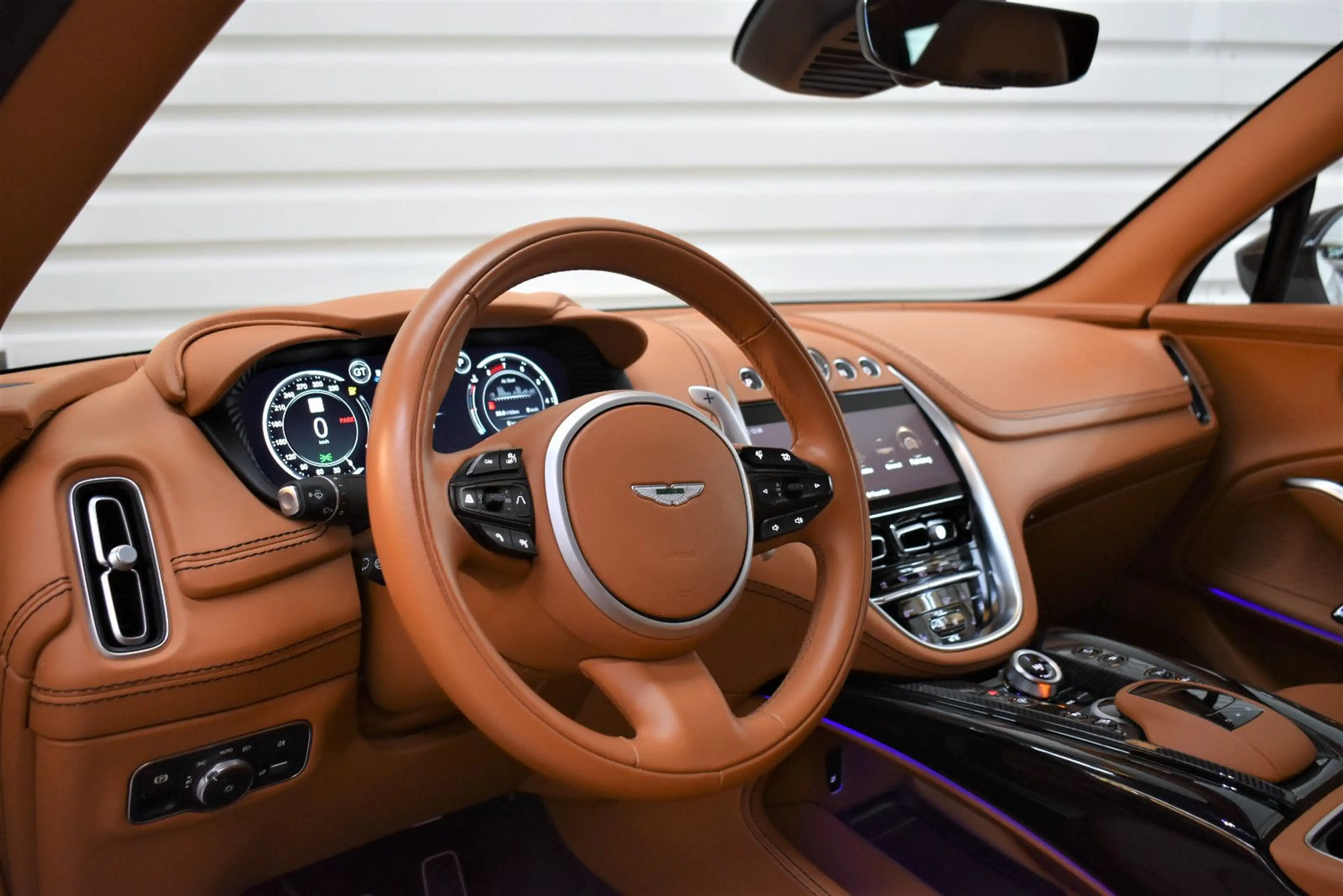 Aston Martin DBX 4.0 V8 DBX707+Keramik+Carbon+Panorama — photo 8