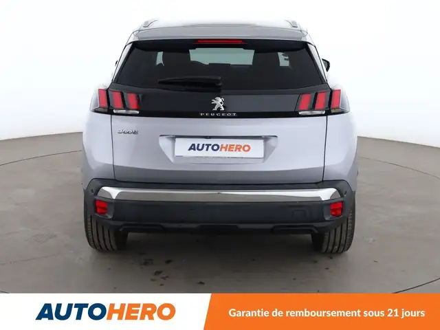 Peugeot 3008 view 5
