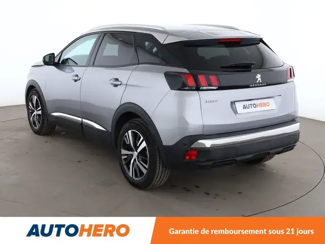 Peugeot 3008 view 4