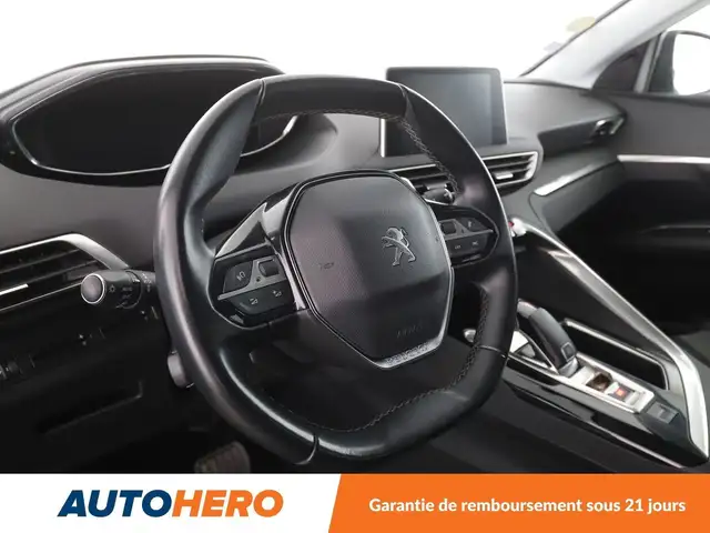 Peugeot 3008 view 11