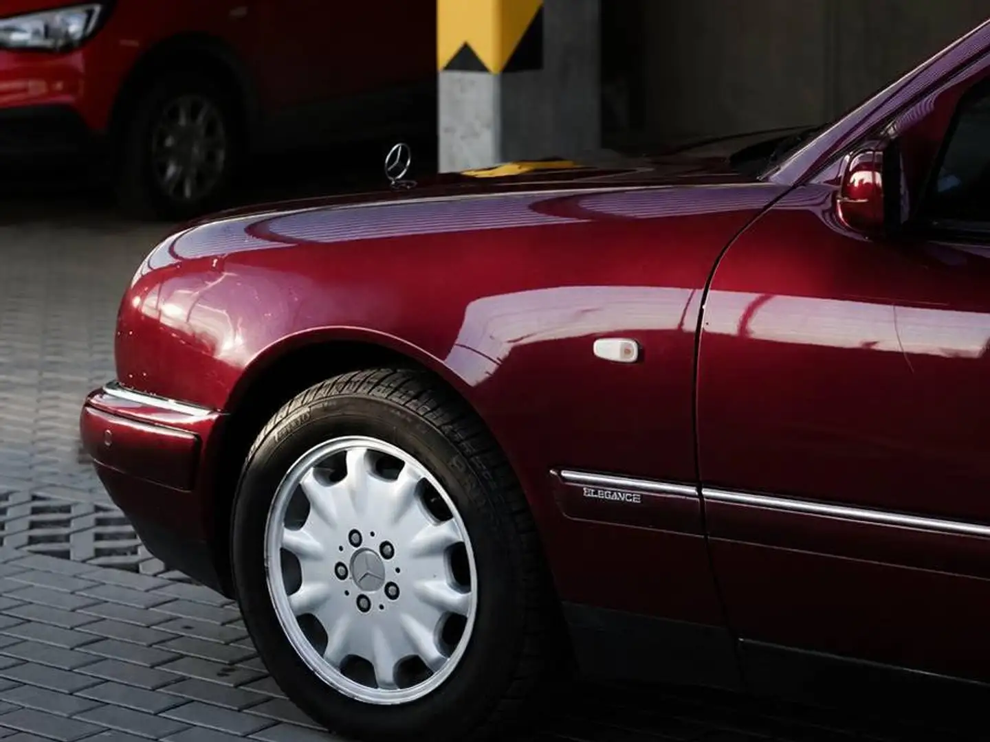 Mercedes-Benz E 420 W210 Rot - 2
