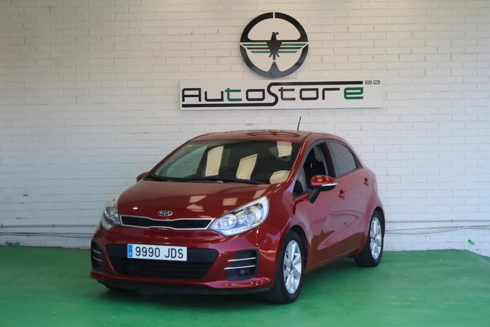 Kia Rio 1.2 CVVT 84CV Drive Rojo - 1