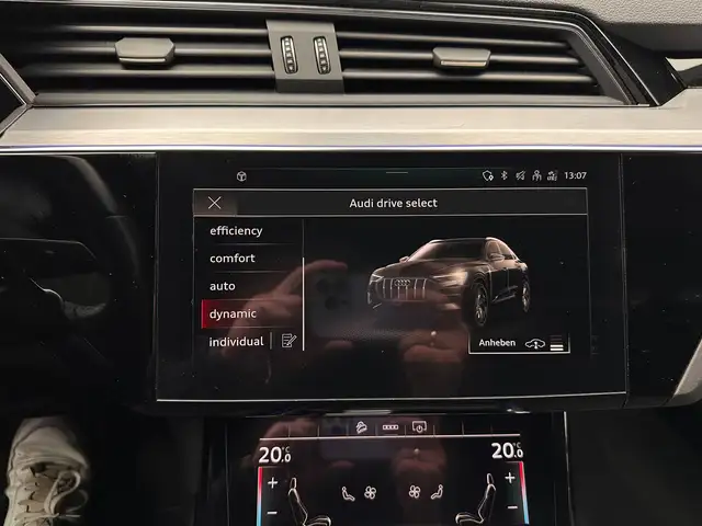 Audi E-Tron view 24