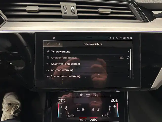Audi E-Tron view 22