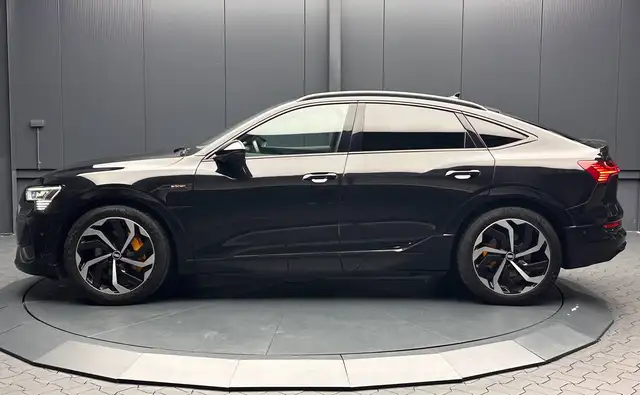 Audi E-Tron view 2