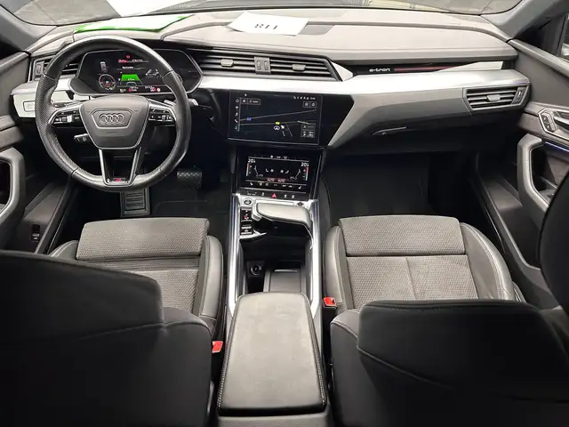 Audi E-Tron view 12