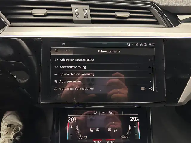 Audi E-Tron view 23