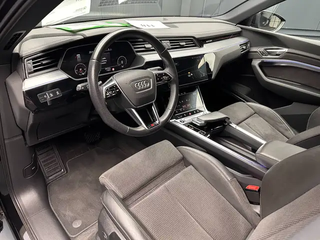 Audi E-Tron view 16