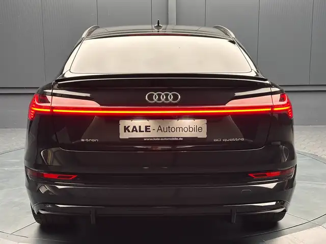 Audi E-Tron view 4