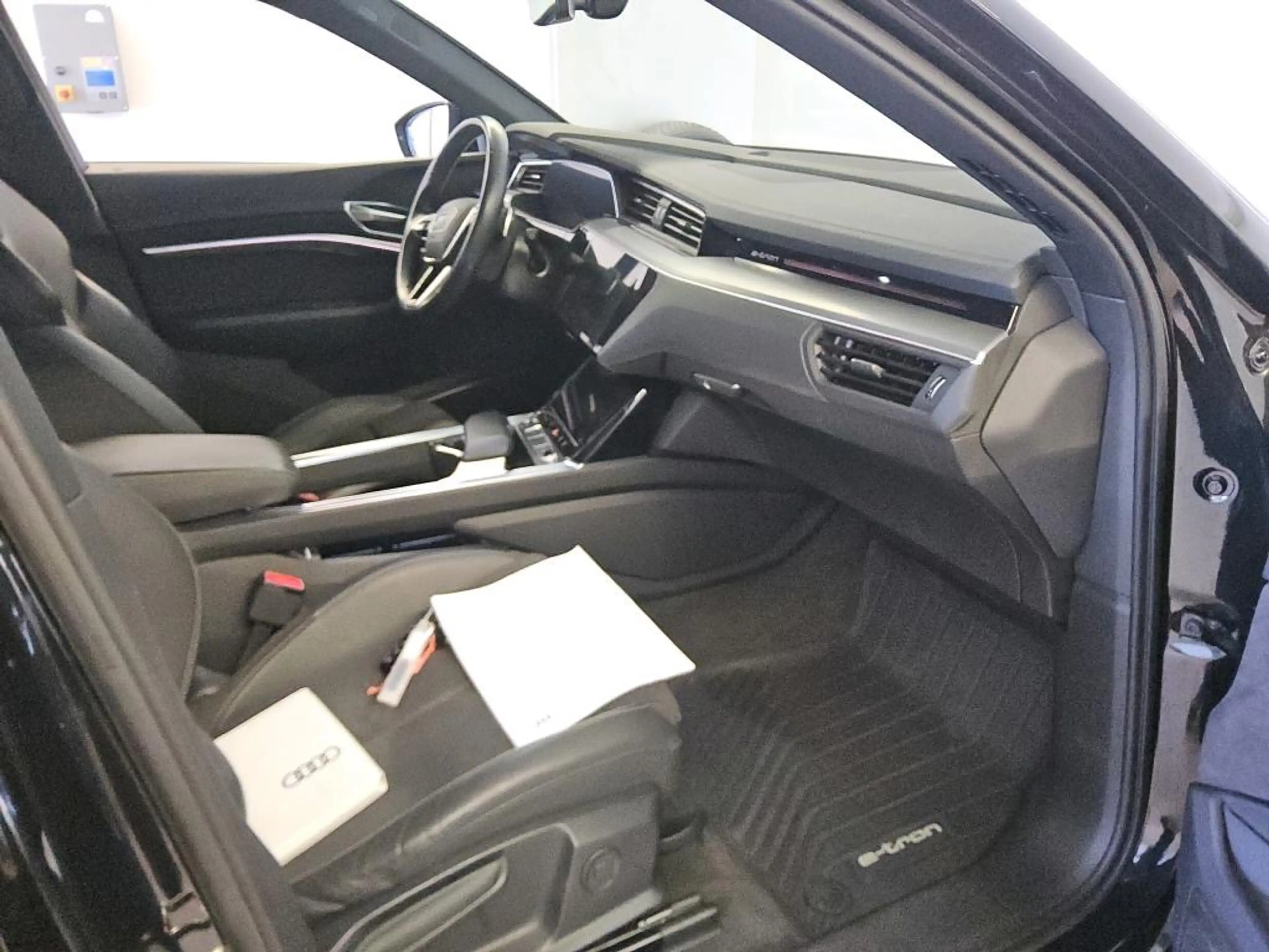 Audi e-tron Sportback 50 quattro S-Line *21Zoll*B&O*Optik-Paket* — photo 7