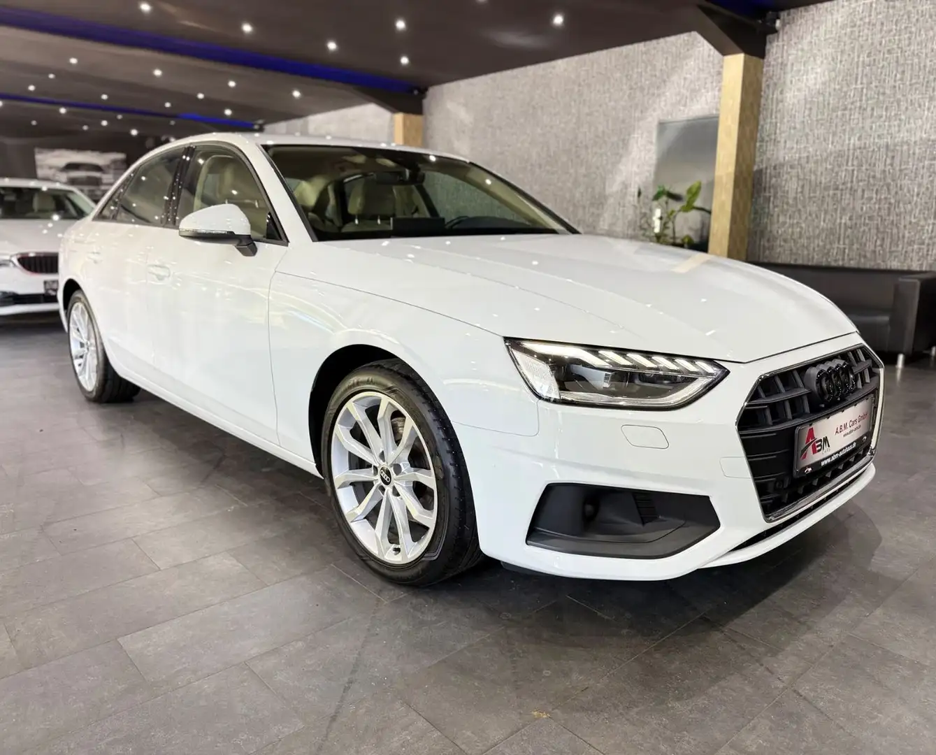 Audi A4 Lim. 30 TDI /LEDER /B&O / MATRIX / Standheizu Weiß - 2