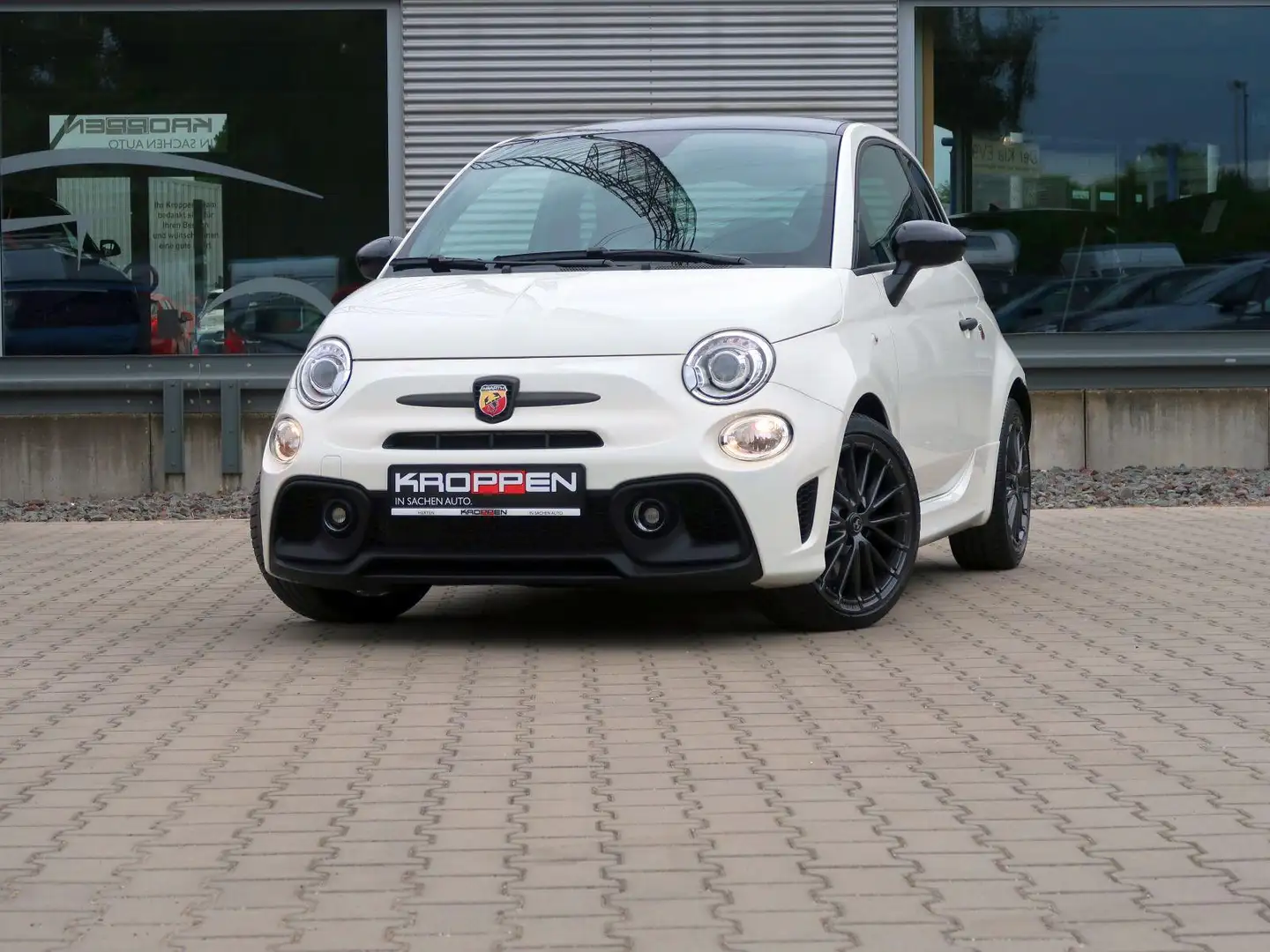 Abarth 695 1.4 T-Jet *Sabelt Sitze* Navi Carplay/Android Auto Schwarz - 2
