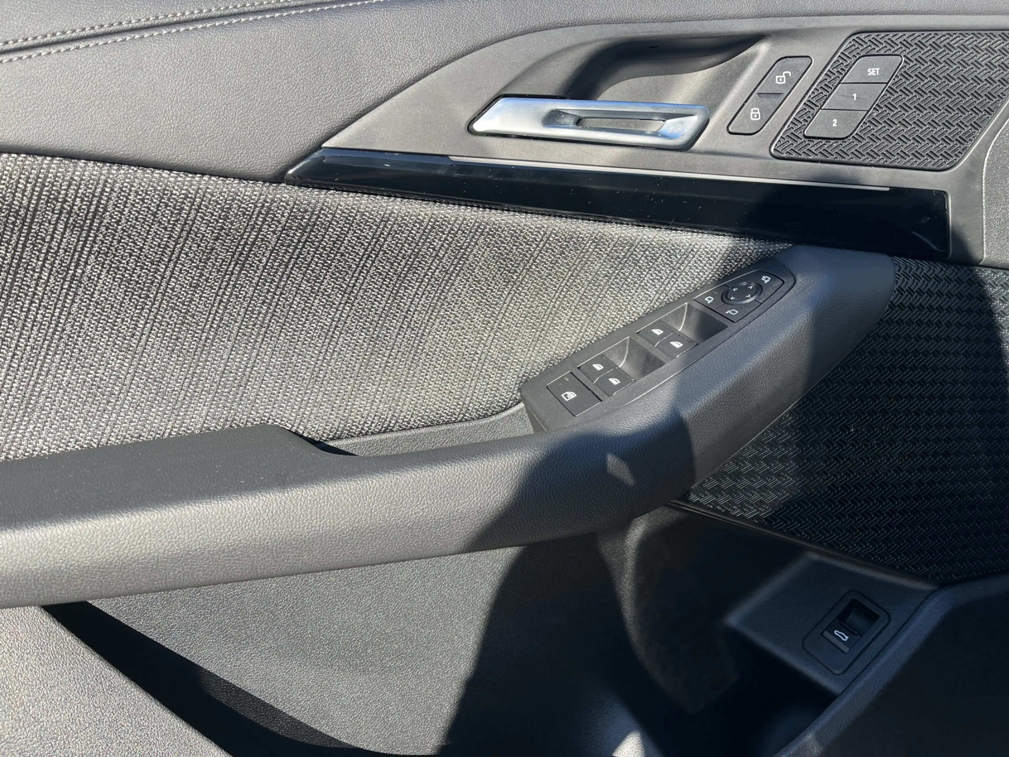 BMW 220 i Active Tourer — photo 6