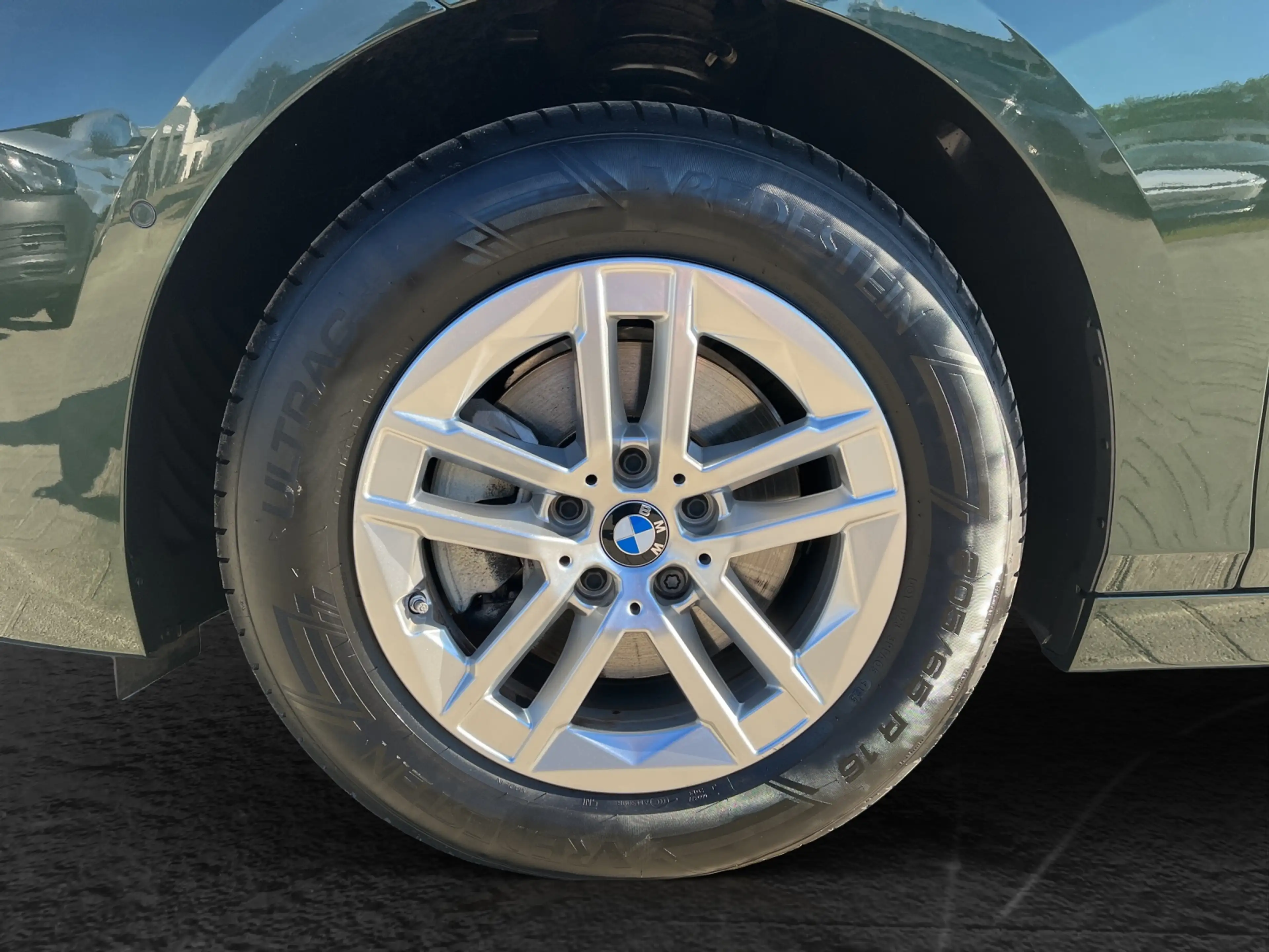BMW 220 i Active Tourer — photo 5