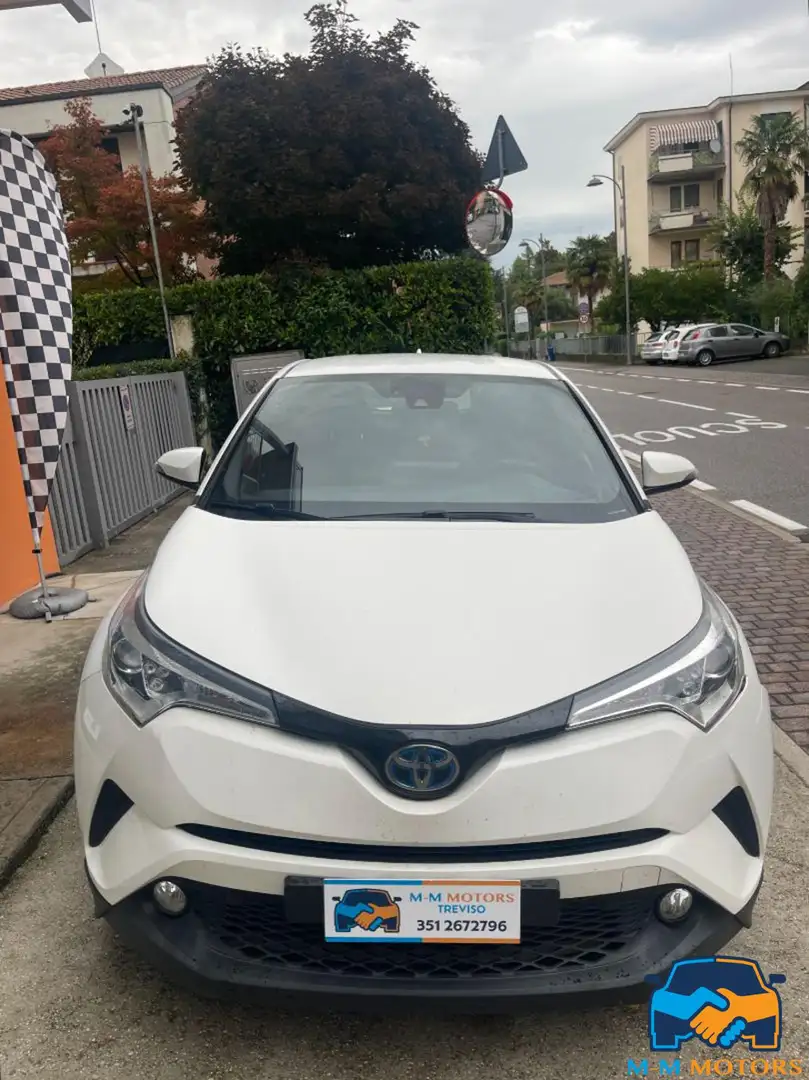Toyota C-HR 1.8 Hybrid E-CVT Style Bianco - 2