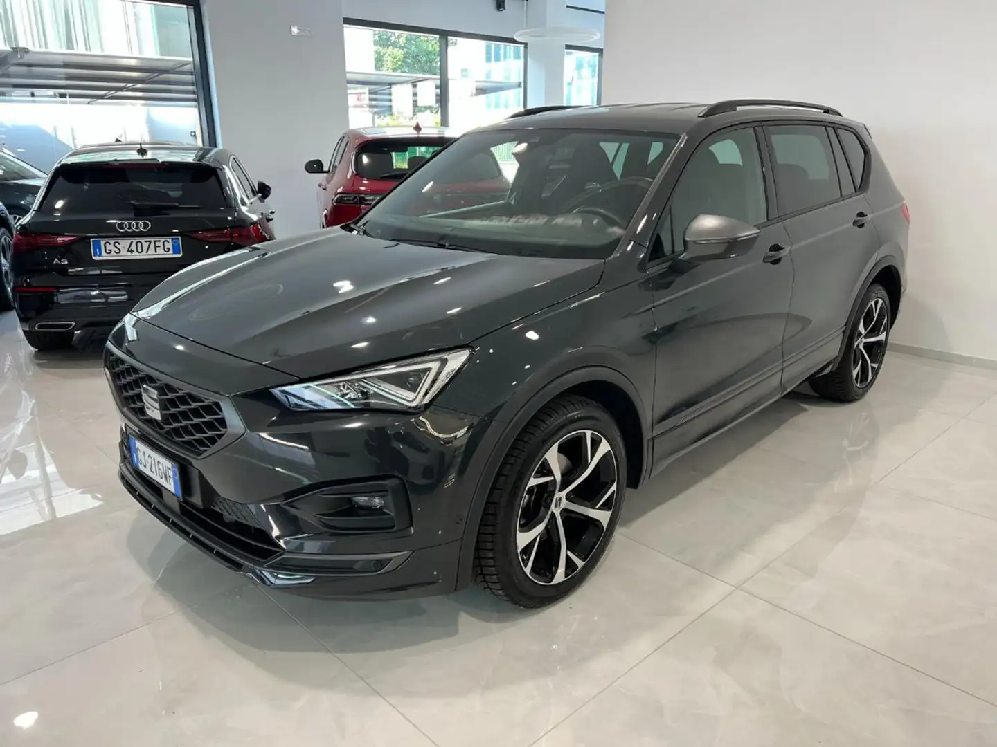 SEAT Tarraco 1.5 TSI DSG FR Sedili a guscio Italiana Gris - 1