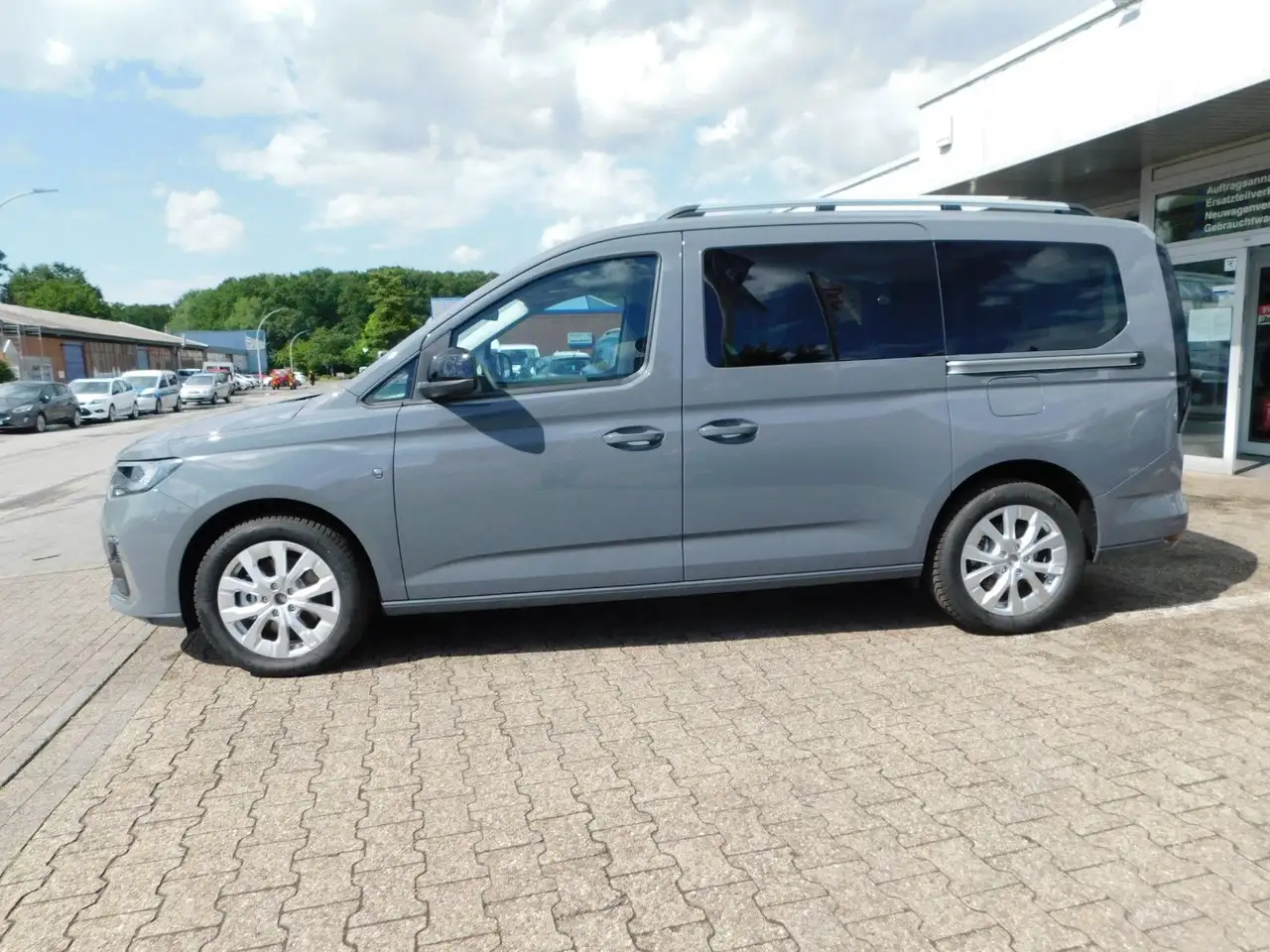 Ford Tourneo Connect Grand Tourneo Titanium L2 Autom. 7 Sitze/5J.Gara 8