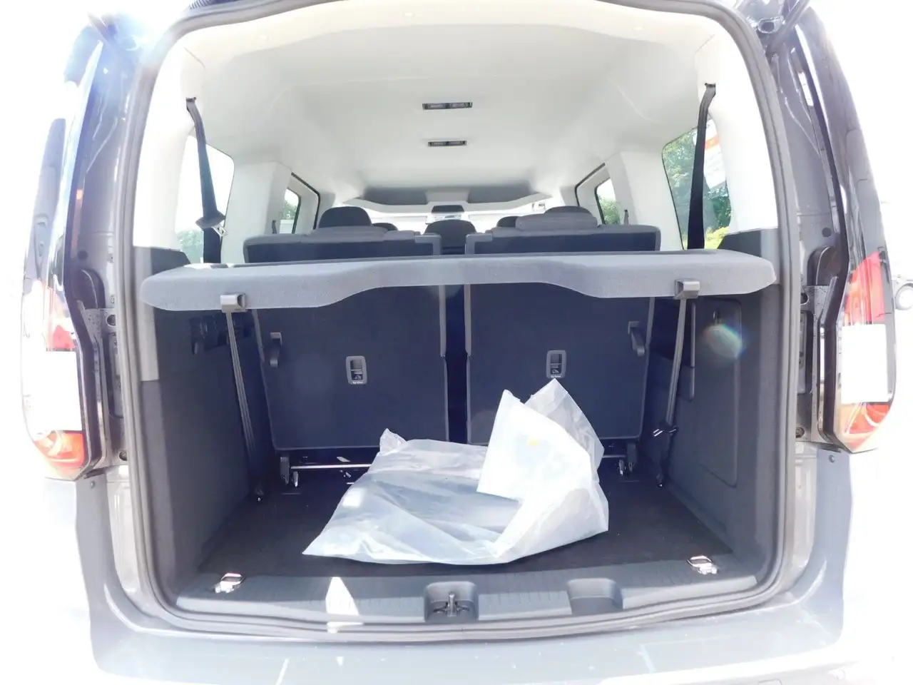 Ford Tourneo Connect Grand Tourneo Titanium L2 Autom. 7 Sitze/5J.Gara 12