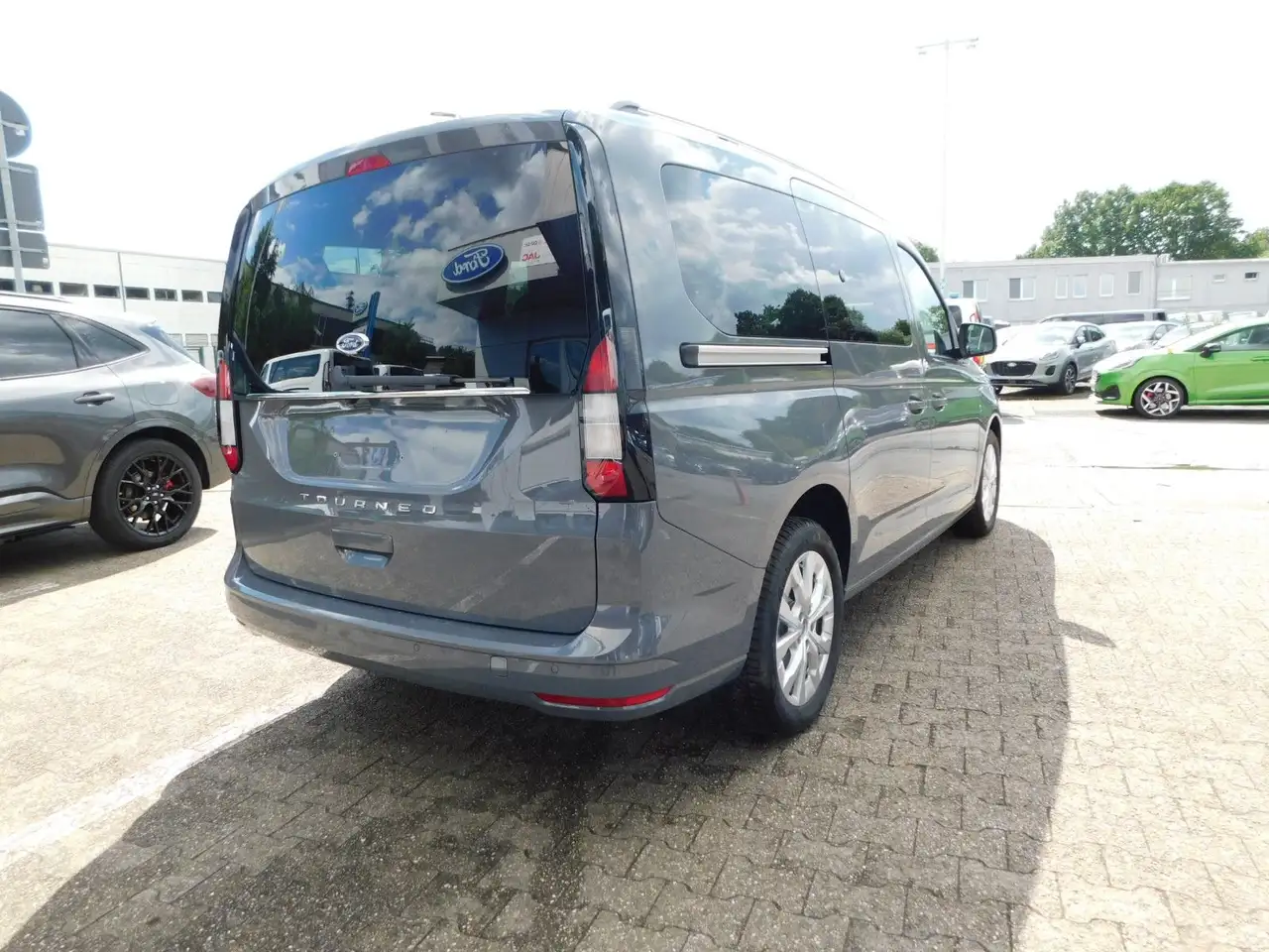 Ford Tourneo Connect Grand Tourneo Titanium L2 Autom. 7 Sitze/5J.Gara 5