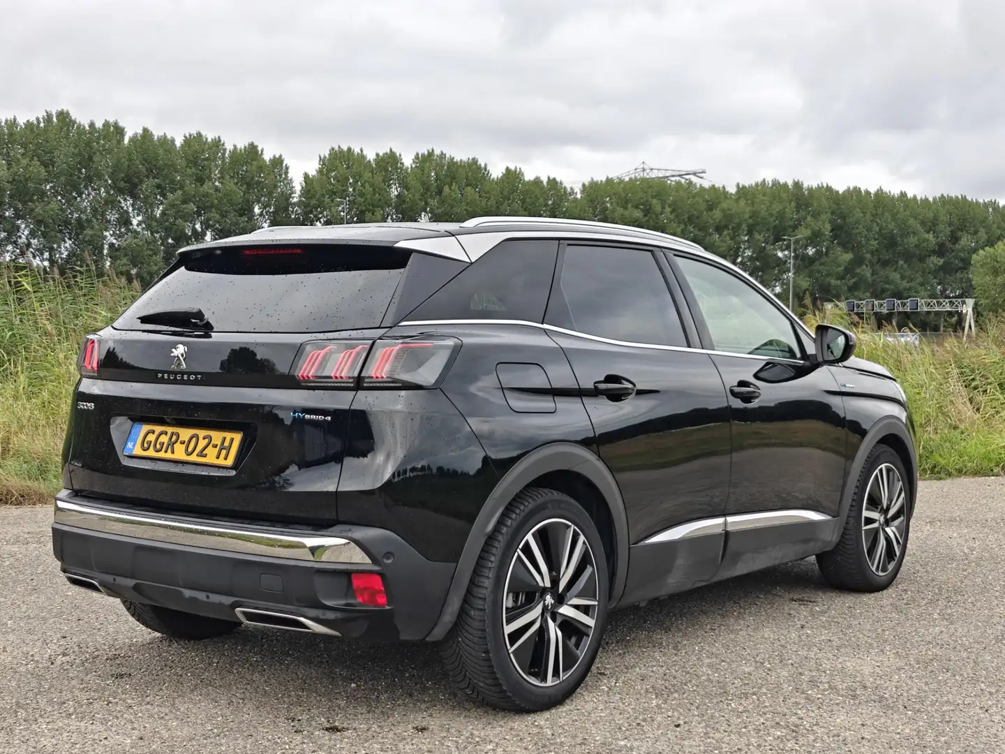 Peugeot 3008 1.6 HYbrid4 300 GT Noir - 2